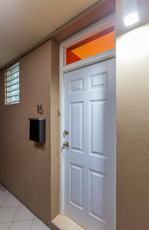 Choose To Be Happy At Seymour # 9 And #16 - Studio Apartments Кингстън Стая снимка