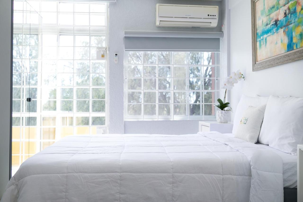 Choose To Be Happy At Seymour # 9 And #16 - Studio Apartments Кингстън Екстериор снимка
